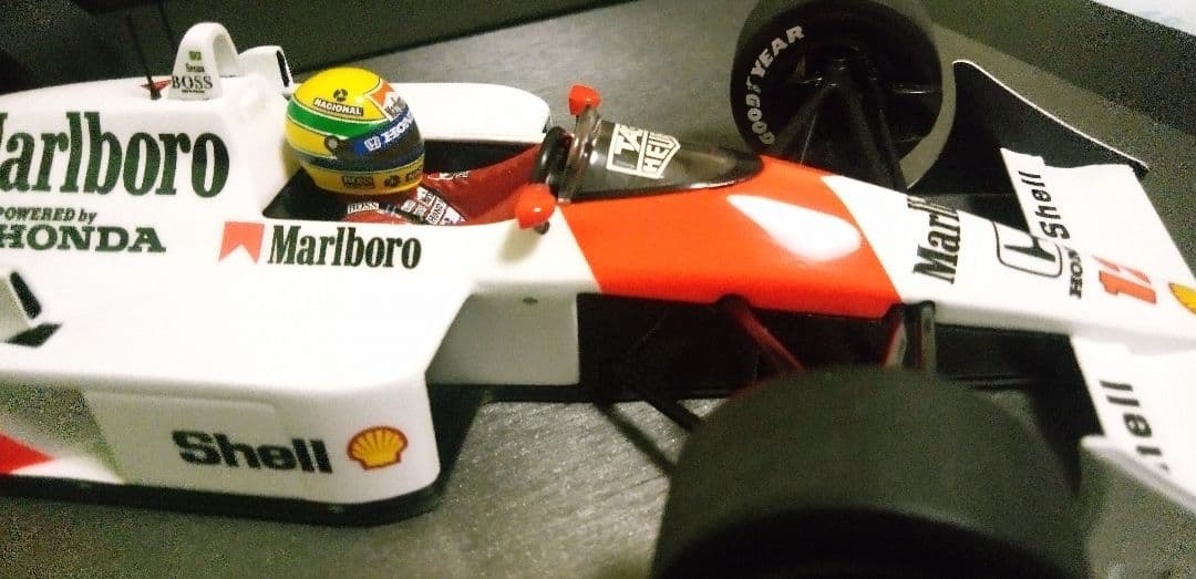 ミニチャンプス 1/18 F1 マクラーレン MP4/4 ホンダ A.セナ