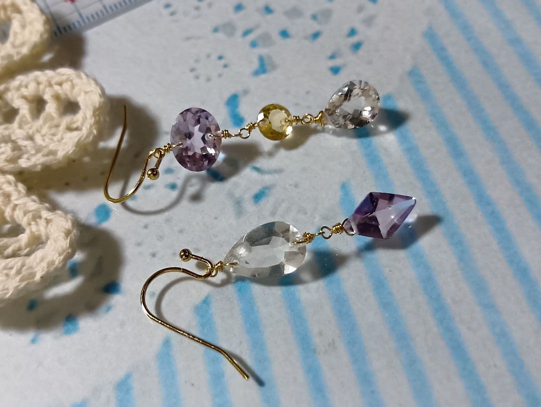 495/14kgfラピスラズリと青系小粒チャーム他