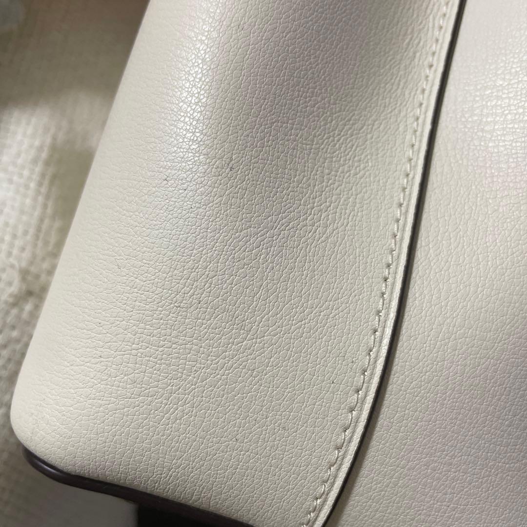 COACH ショルダーバッグ ホワイト 中型