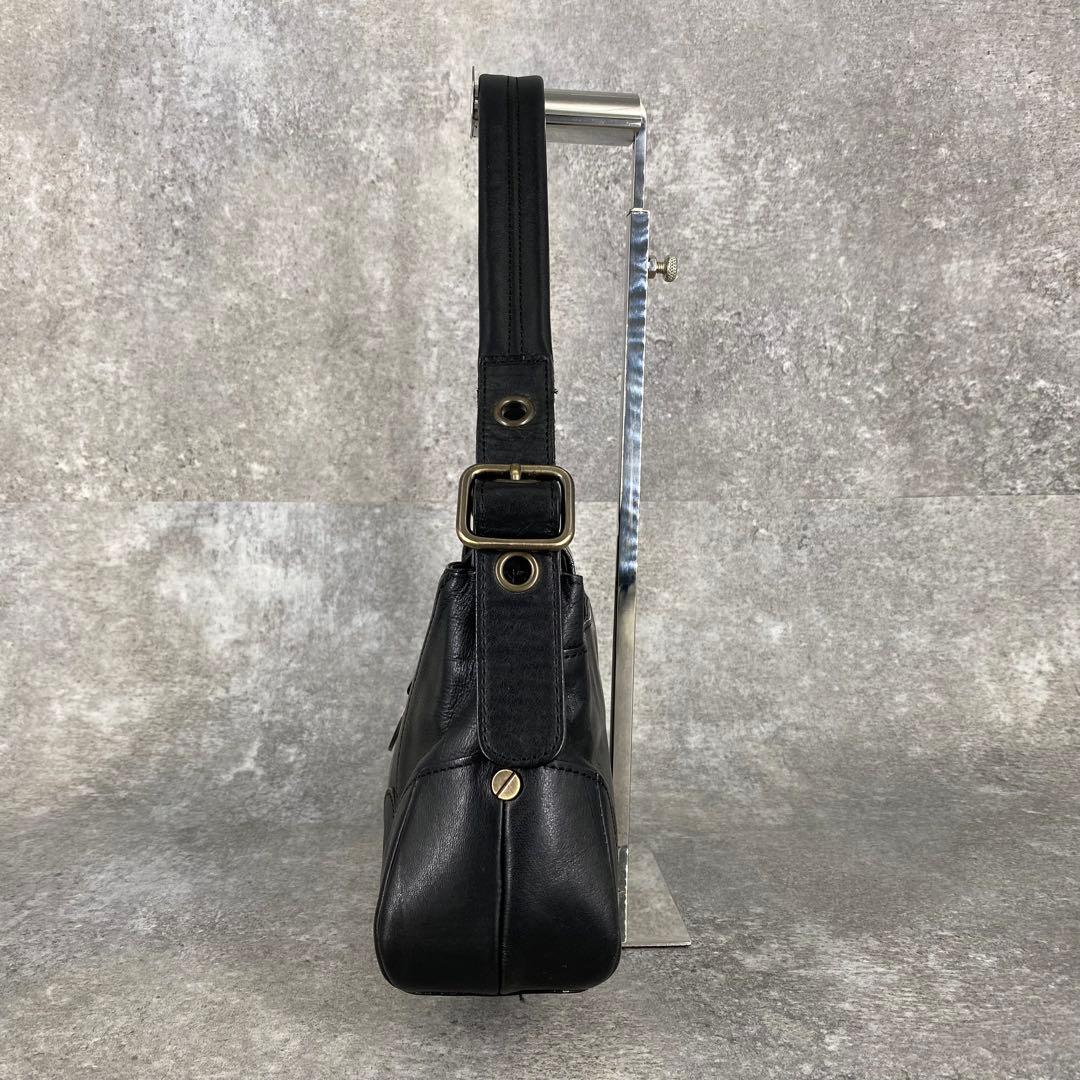 バッグ y2k Chloe leather one-shoulder bag black