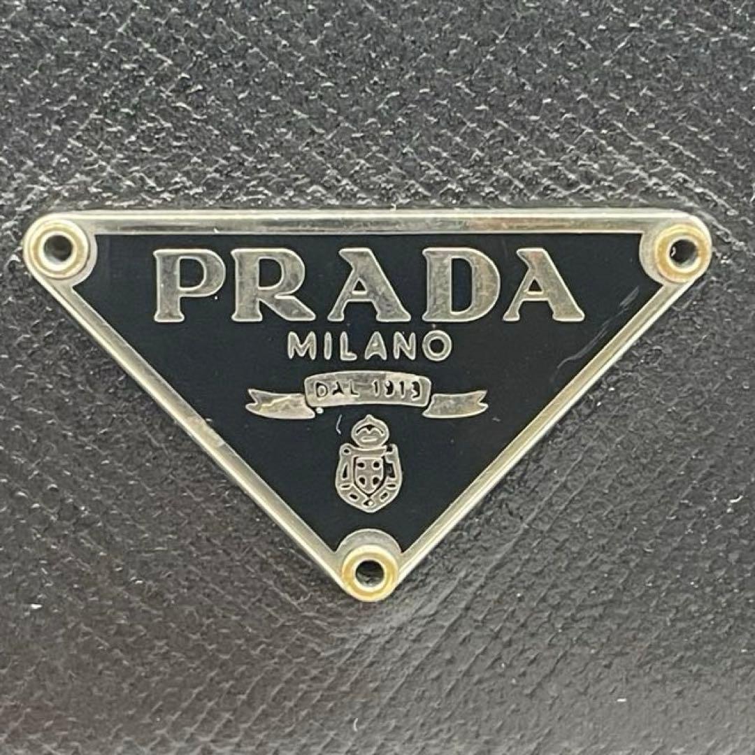 【美品】 PRADA プラダ サフィアーノレザー 折り財布 ブラック w4