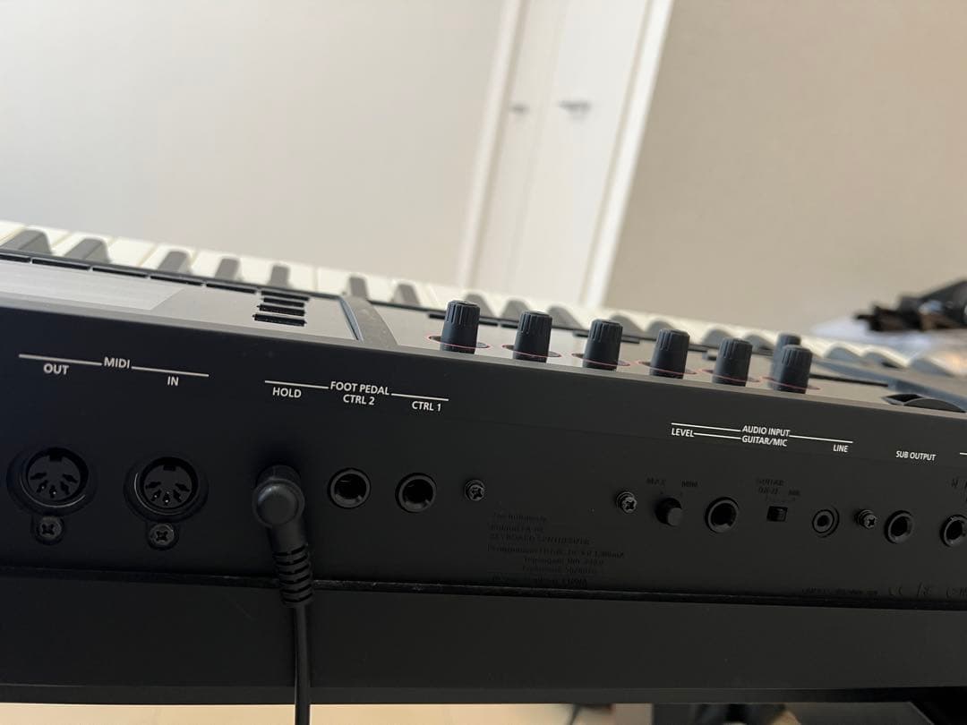 Roland FA-08 シンセサイザー 88鍵