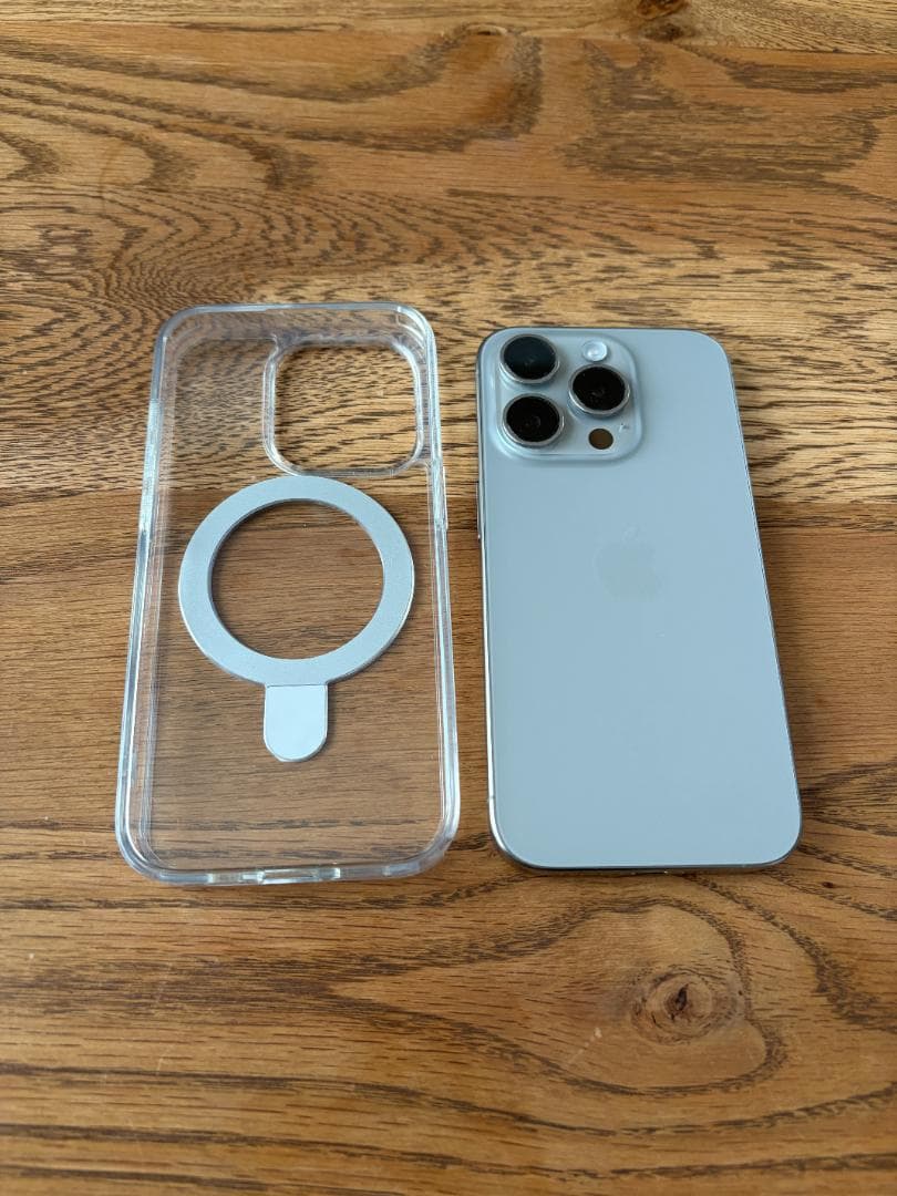 iPhone 15 Pro ナチュラルチタニウム128GB 美品