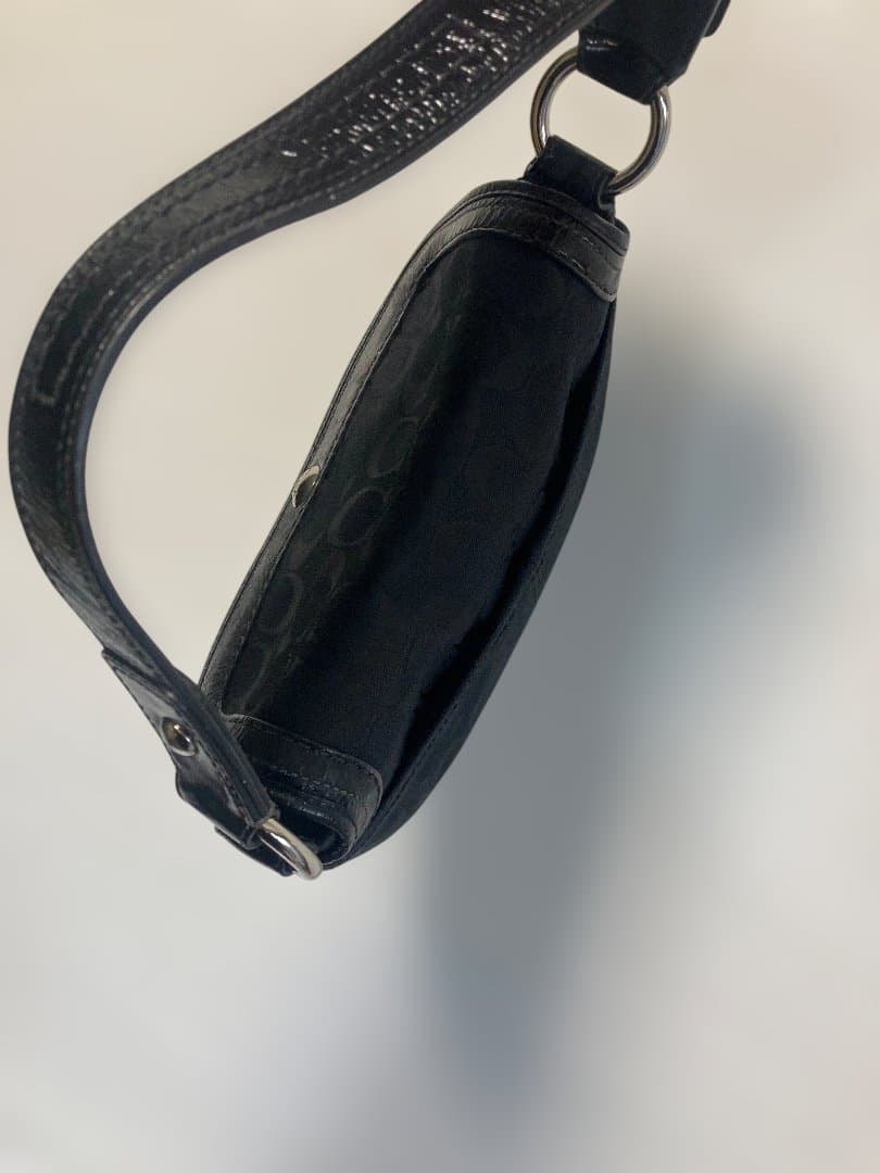 コーチ ショルダーバッグ　ハンドバッグ　シグネチャー F13738