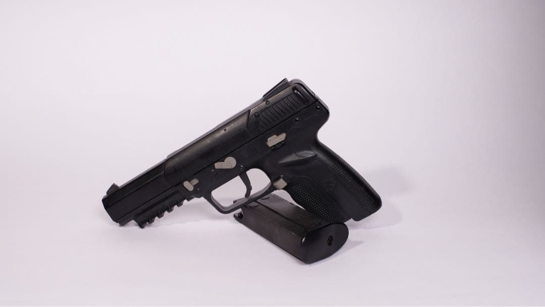 東京マルイ　FN57 ガスガン　サバゲー　サバイバルゲーム　ハンドガン