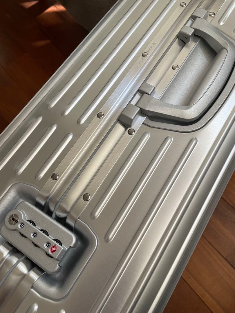 新品未使用！生涯保証品★リモワ オリジナルチェックインL★trunk plus