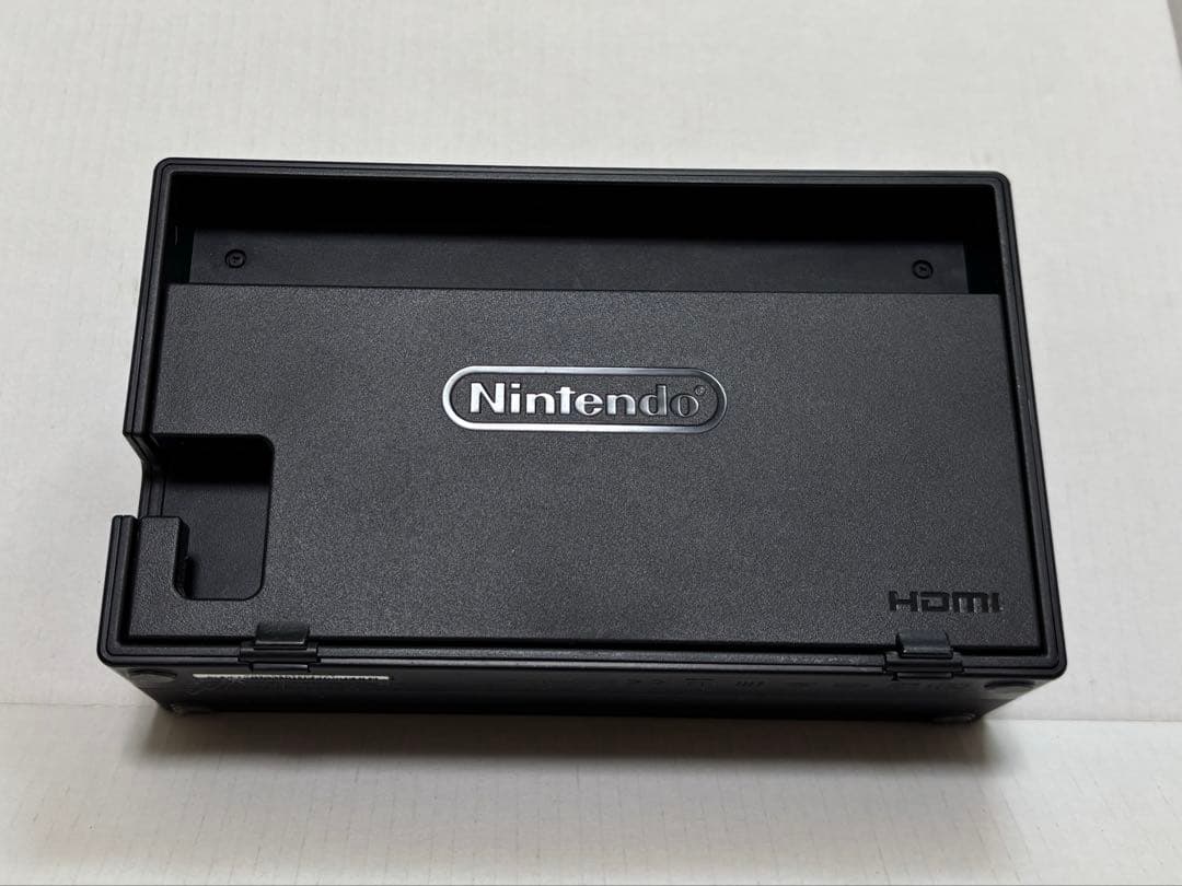 Nintendo Switch 本体+ジョイコン+マリカージョイコンハンドル