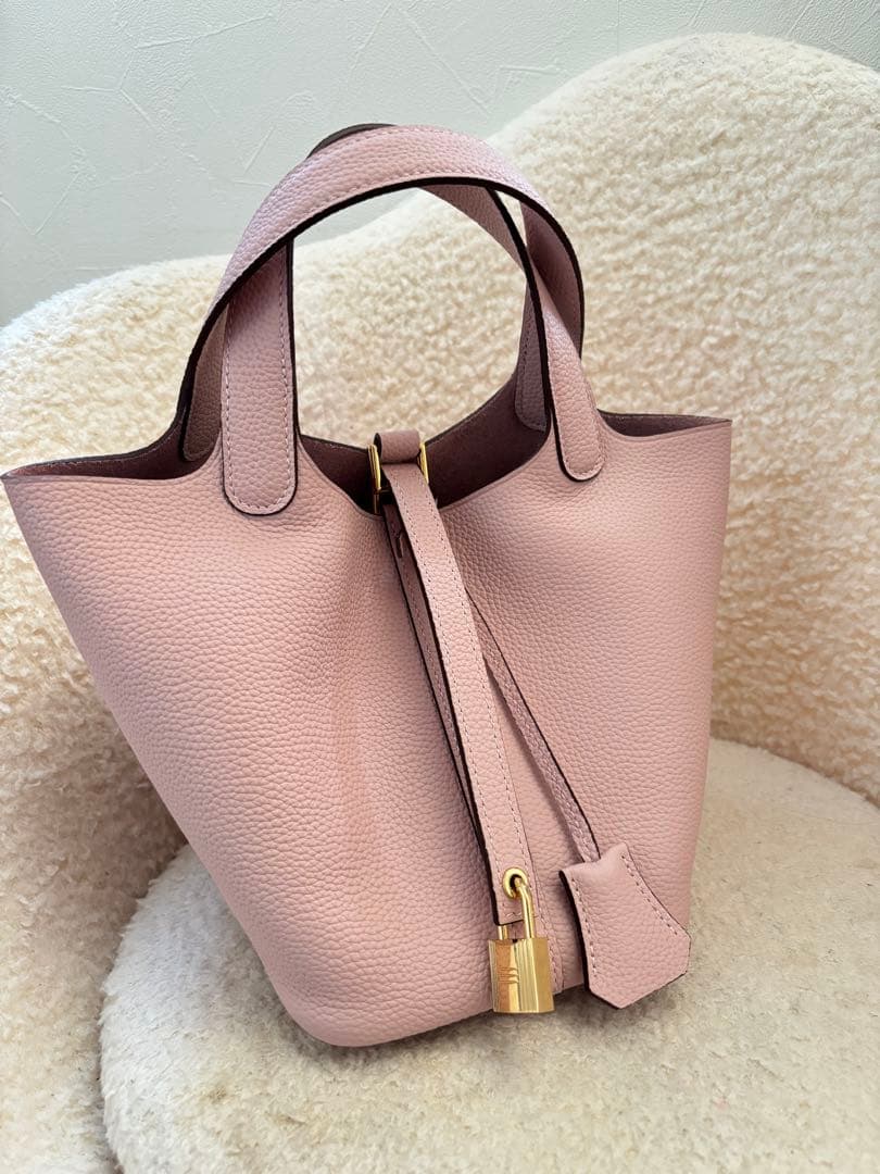 新品未使用レザーバッグ　ピンク