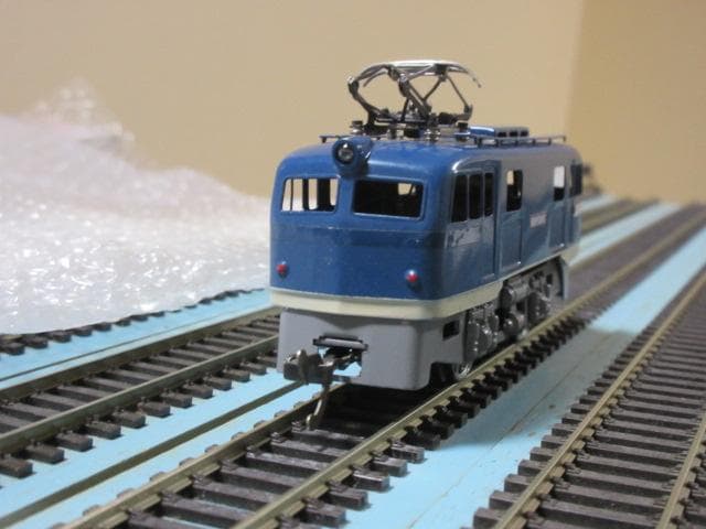 鉄道模型（HOゲージ）入門 豆ブルートレイン　機関車・客車セット （金属製品）