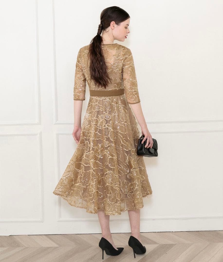 値下げ❣️reja オケージョンドレス 花柄刺繍パイピングフレアロングワンピース