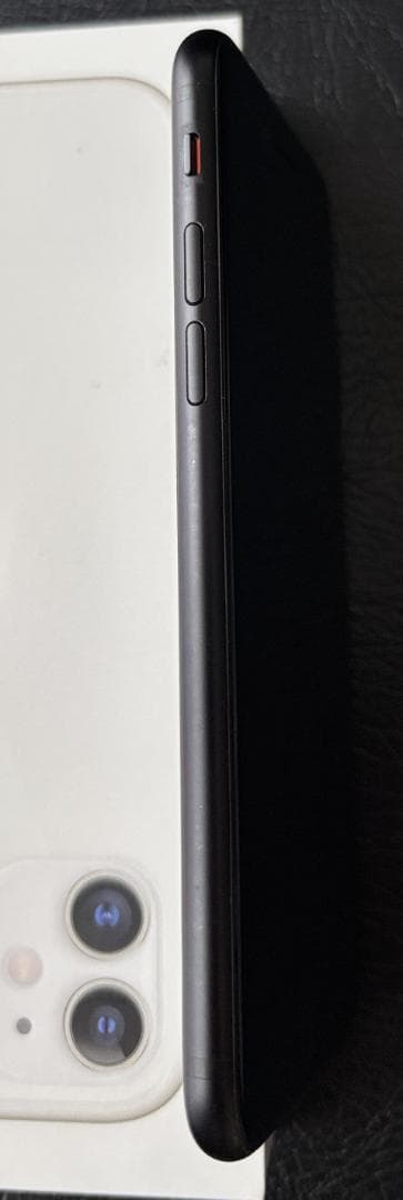 Apple iPhone SE2 　ブラック　 SIMフリー　美品