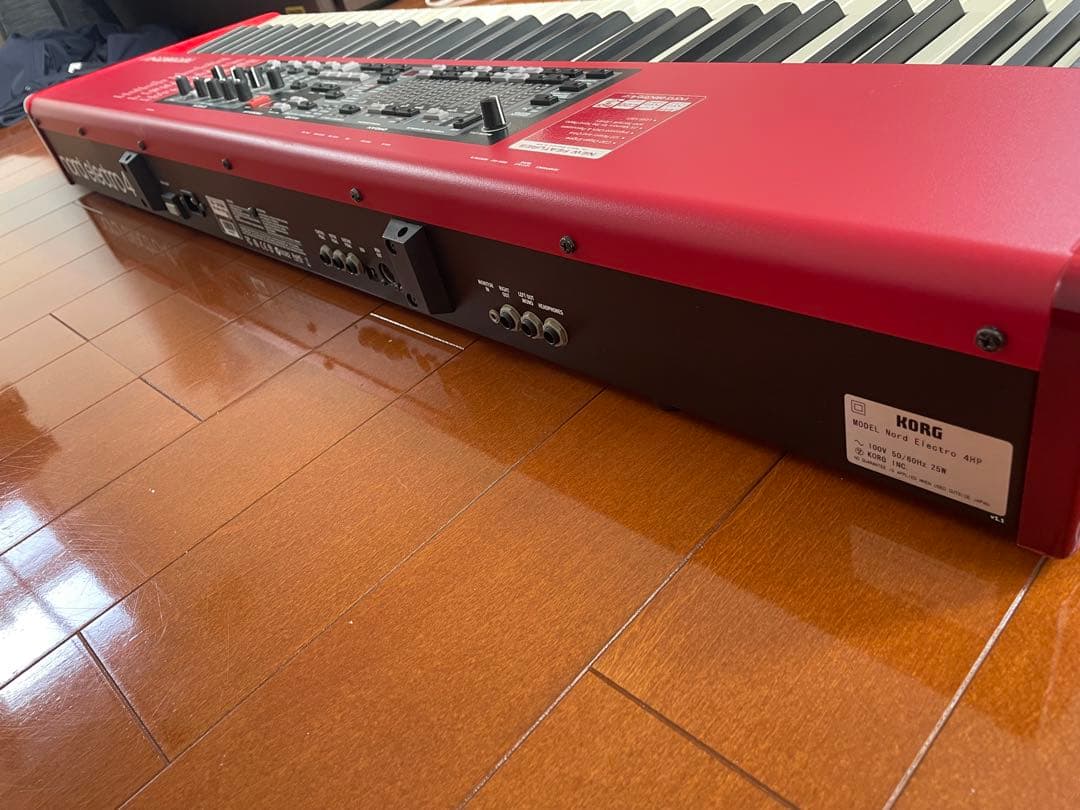 【美品】Nord Electro 4 HP 専用ケース付き