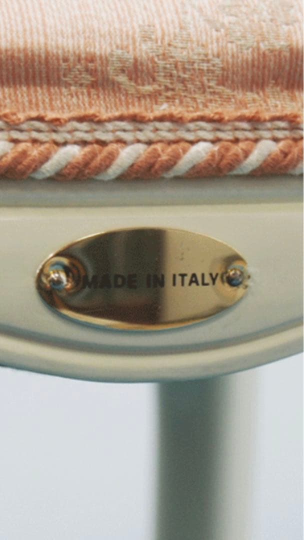 イタリア アンティーク♦️高級 猫脚 彫刻チェア♦️ホワイト ピンク♦️美品♦️送料込