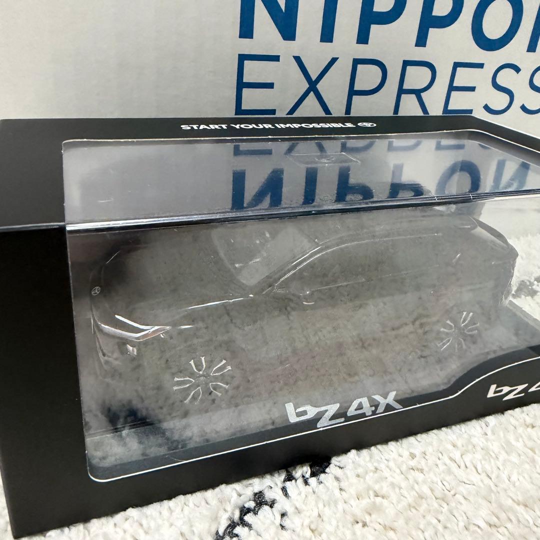 トヨタ bZ4X(後期) カラーサンプル ミニカー
