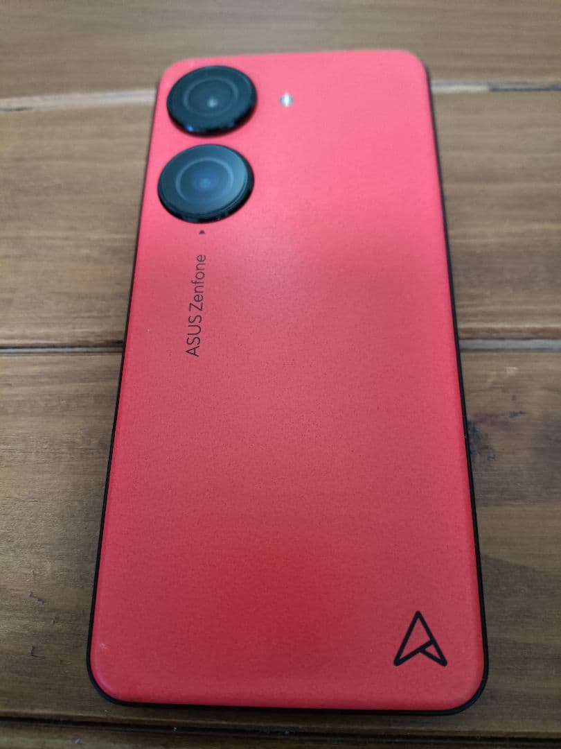 ASUS Zenfone10 RAM8GB ROM256GB レッド バンパー付