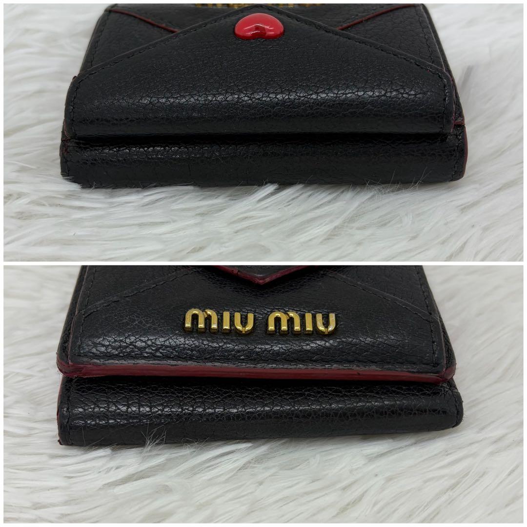 美品✨️ミュウミュウ　三つ折り財布　ラブレター　マドラス レザー ハート 黒