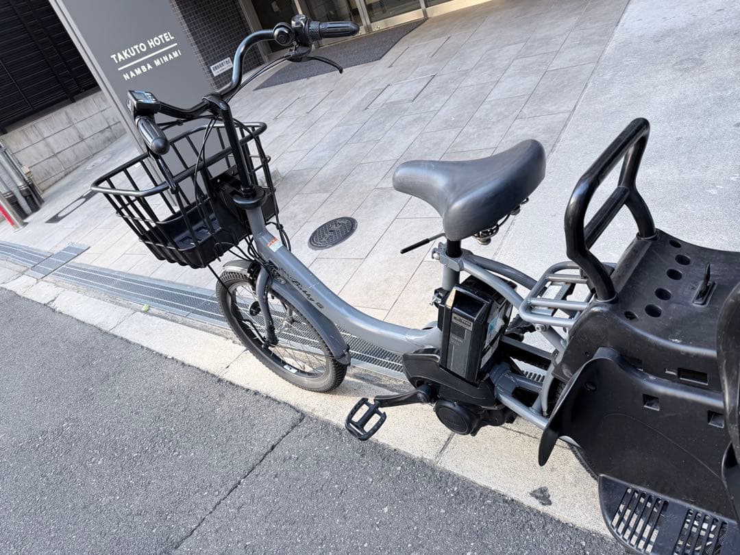 子供乗せ　ヤマハ　電動アシスト自転車 チャイルドシート付き グレー