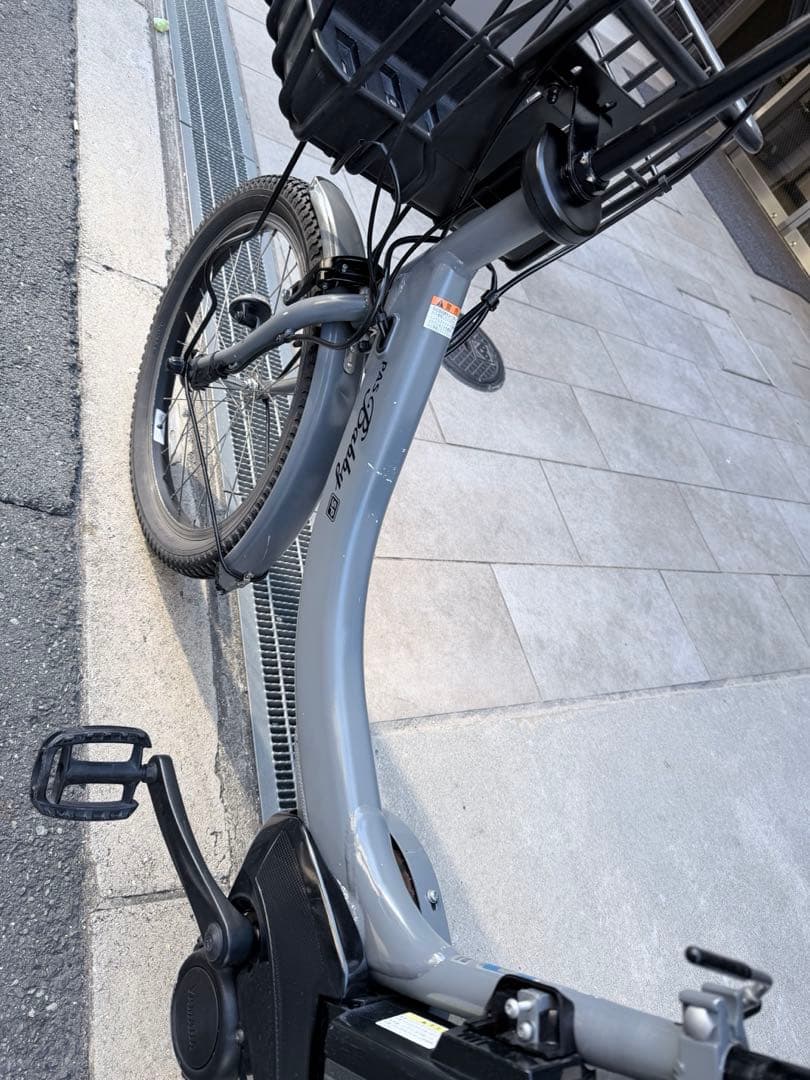 子供乗せ　ヤマハ　電動アシスト自転車 チャイルドシート付き グレー