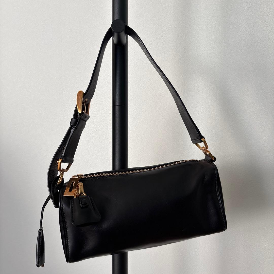 ヴィンテージ　PRADAミニショルダーバッグ