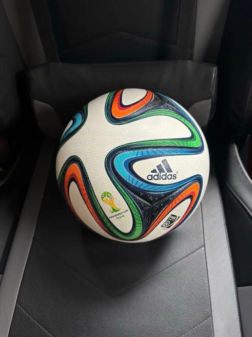 adidas brazuca ブラズーカ サッカーボール