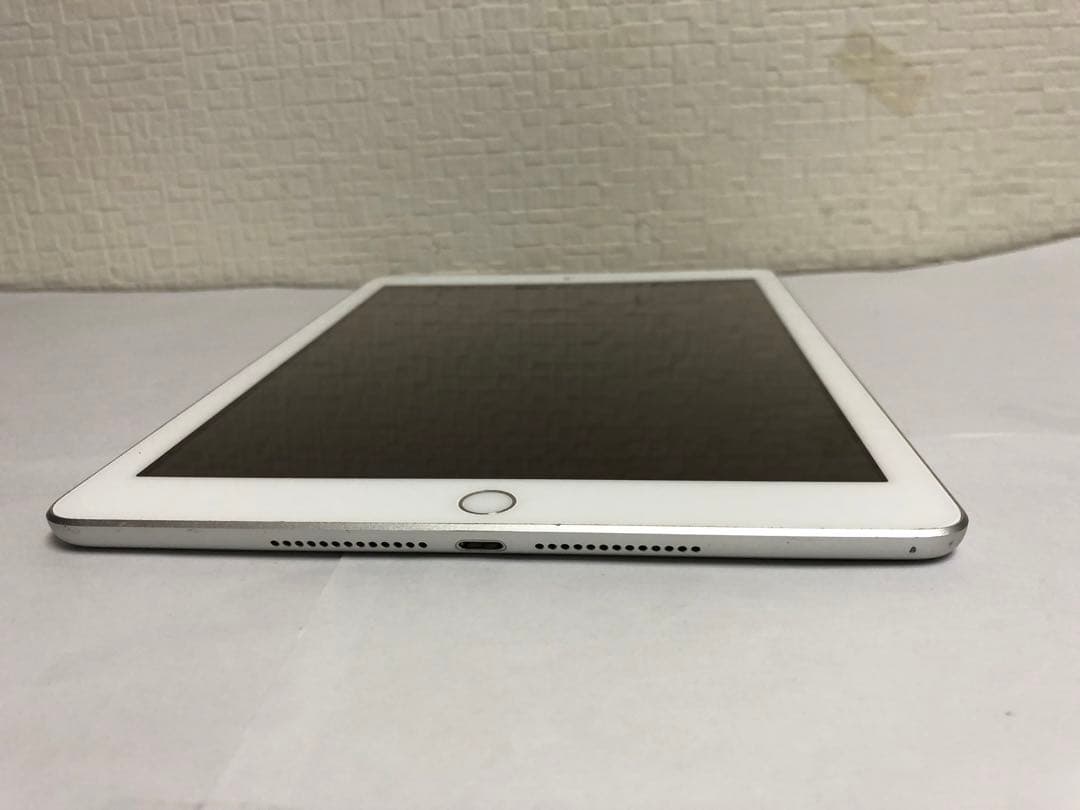 iPad（第6世代) 128GB 【SIMフリー】シルバー No.40