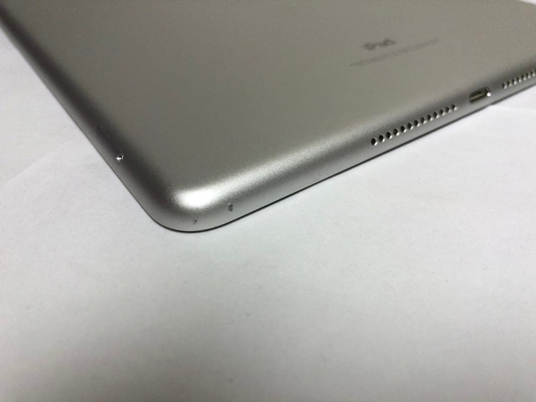 iPad（第6世代) 128GB 【SIMフリー】シルバー No.40
