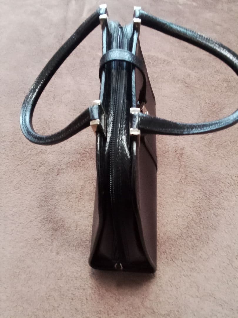 グッチ　ブラックバッグ