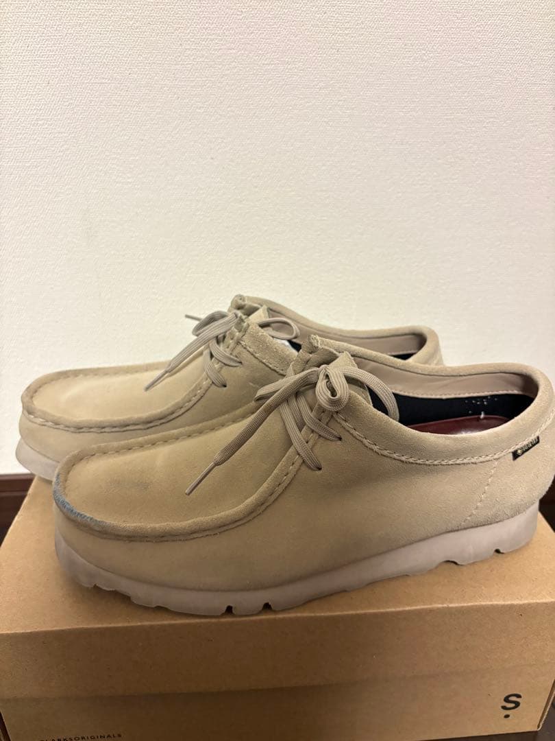 弱志 ☆ Clarks / WallabeeGTX Sand Suede