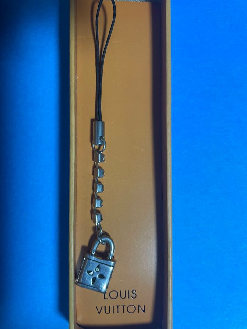【新品・未使用】LOUIS VUITTON ルイヴィトンストラップキーホルダー