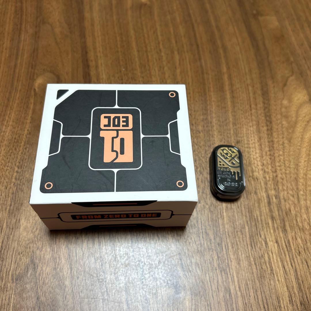 01EDCxYOLO Zirc/Brass Slider フィジェットトイ