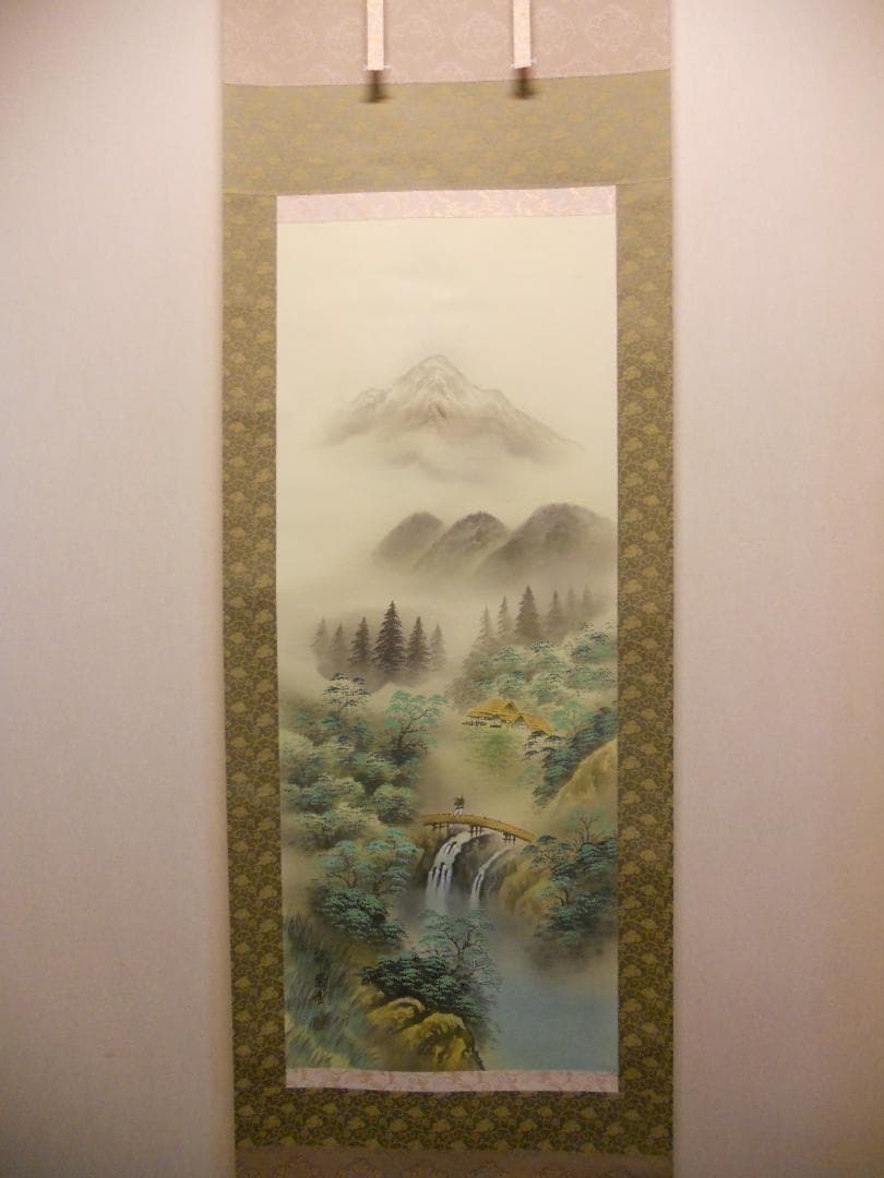 掛け軸 村井紫雲 彩色山水 絹本 希少 軸装 茶道具 掛軸 美品 です。