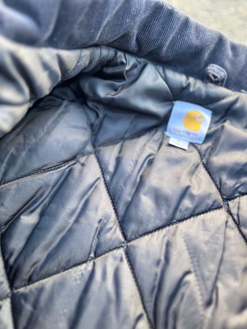 Carhartt ネイビージャケット