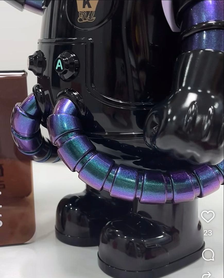 ポップマート MEGA SPACE MOLLY 400% EREBUS