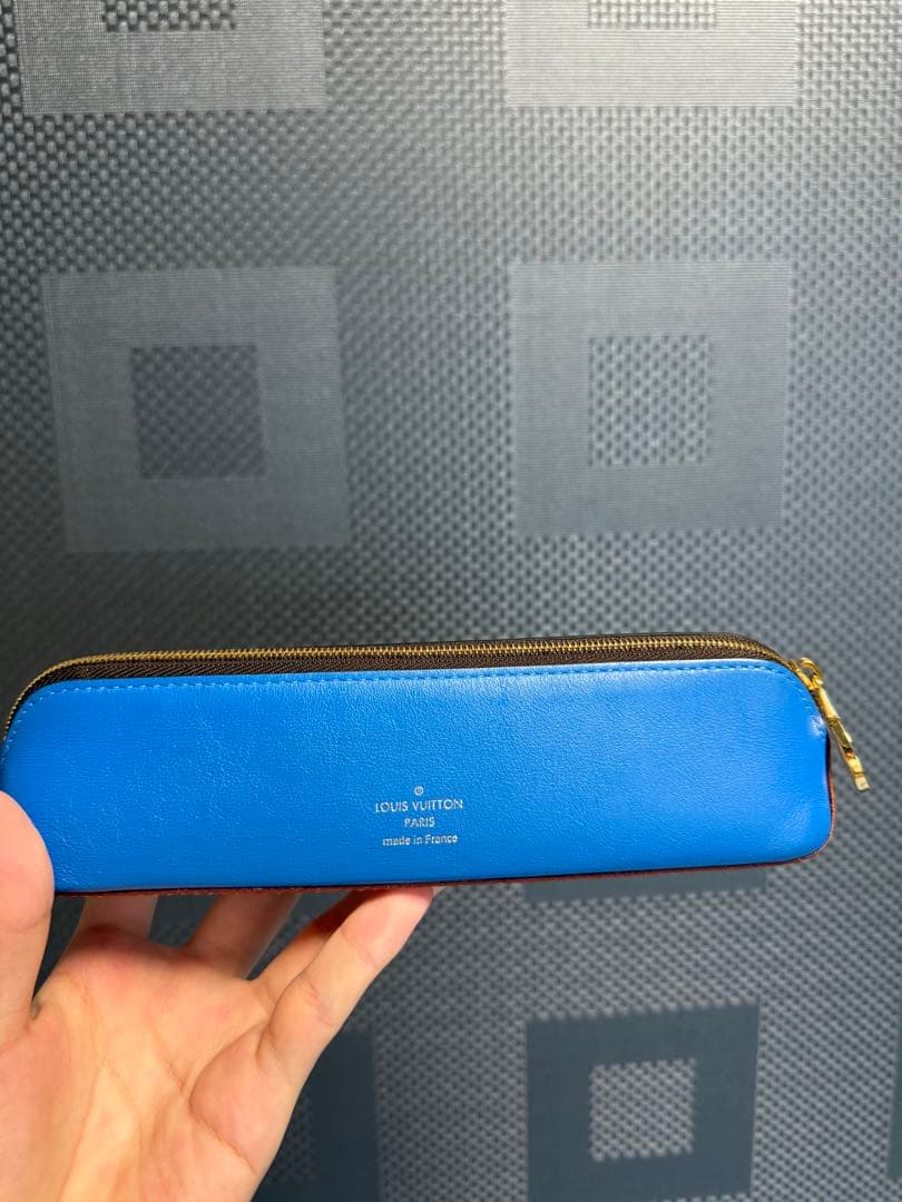 VUITTON ペンケース