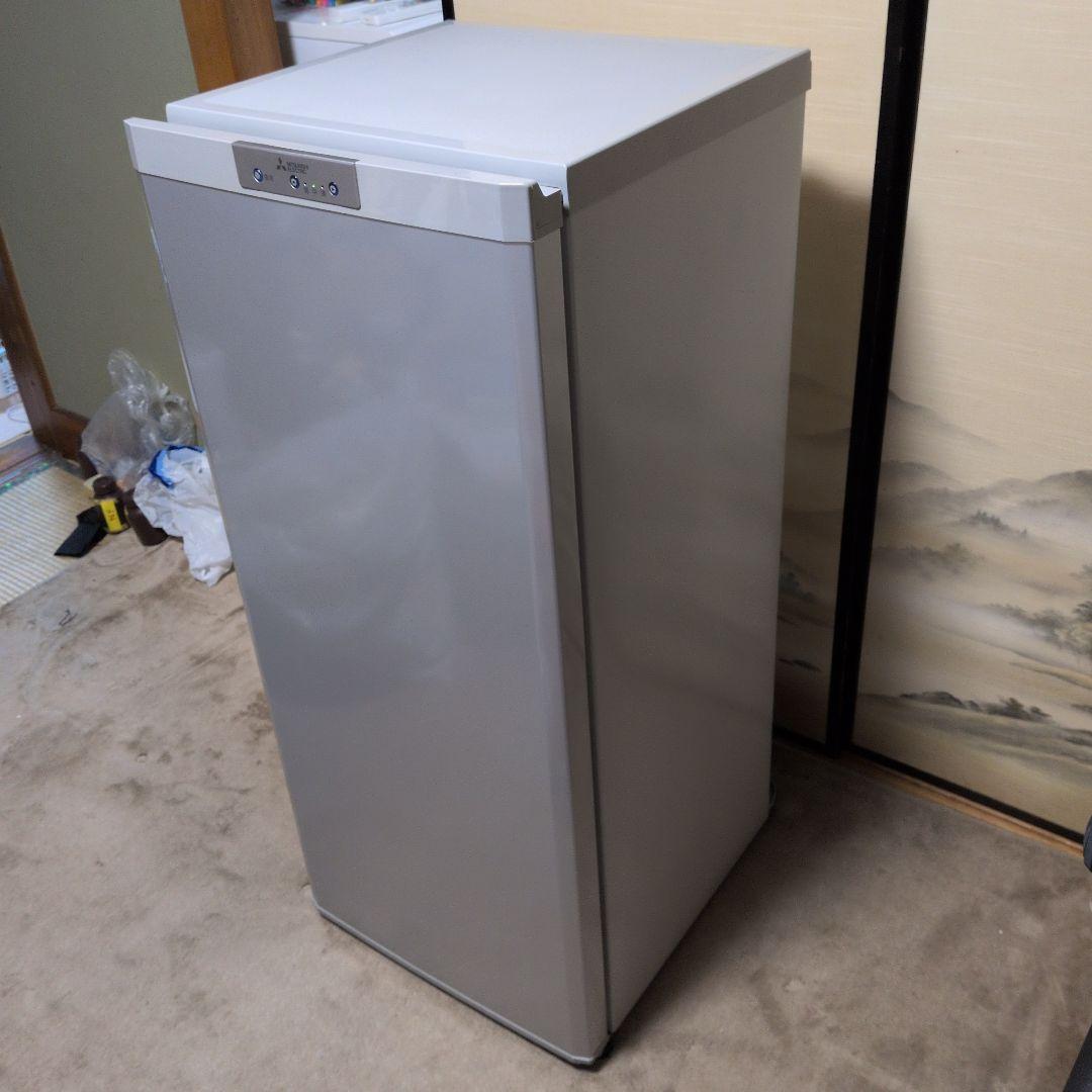 三菱 冷凍庫 MF-U12B 2017年製