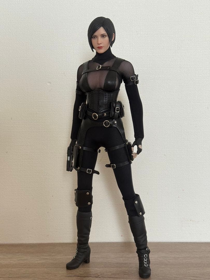 バイオハザード　エイダ・ウォン似て　可動フィギュア　1/6