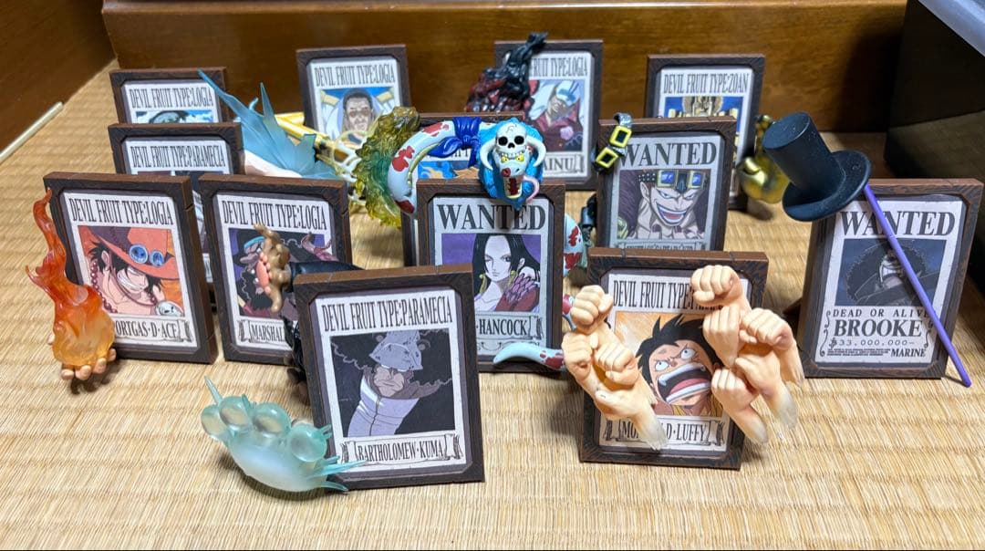 ワンピース 手配書フィギュアセット