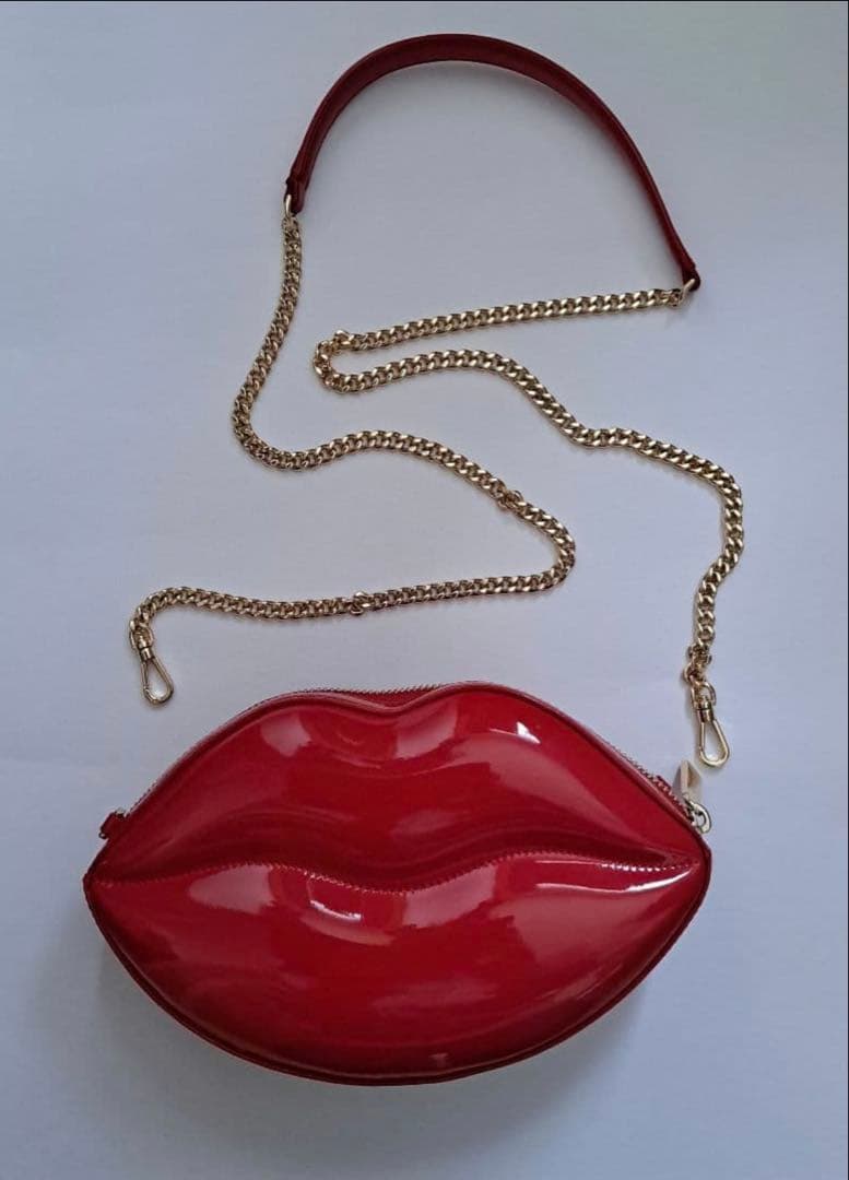 ☆新品☆kate spade 唇型ショルダーバッグ 赤