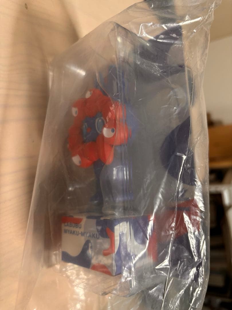 ラブブ ミャクミャク フィギュア 未開封