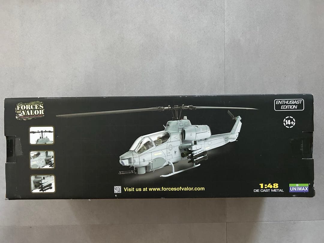 新品未開封　Bell AH-1W SuperCobra 1/48 ヘリコプター
