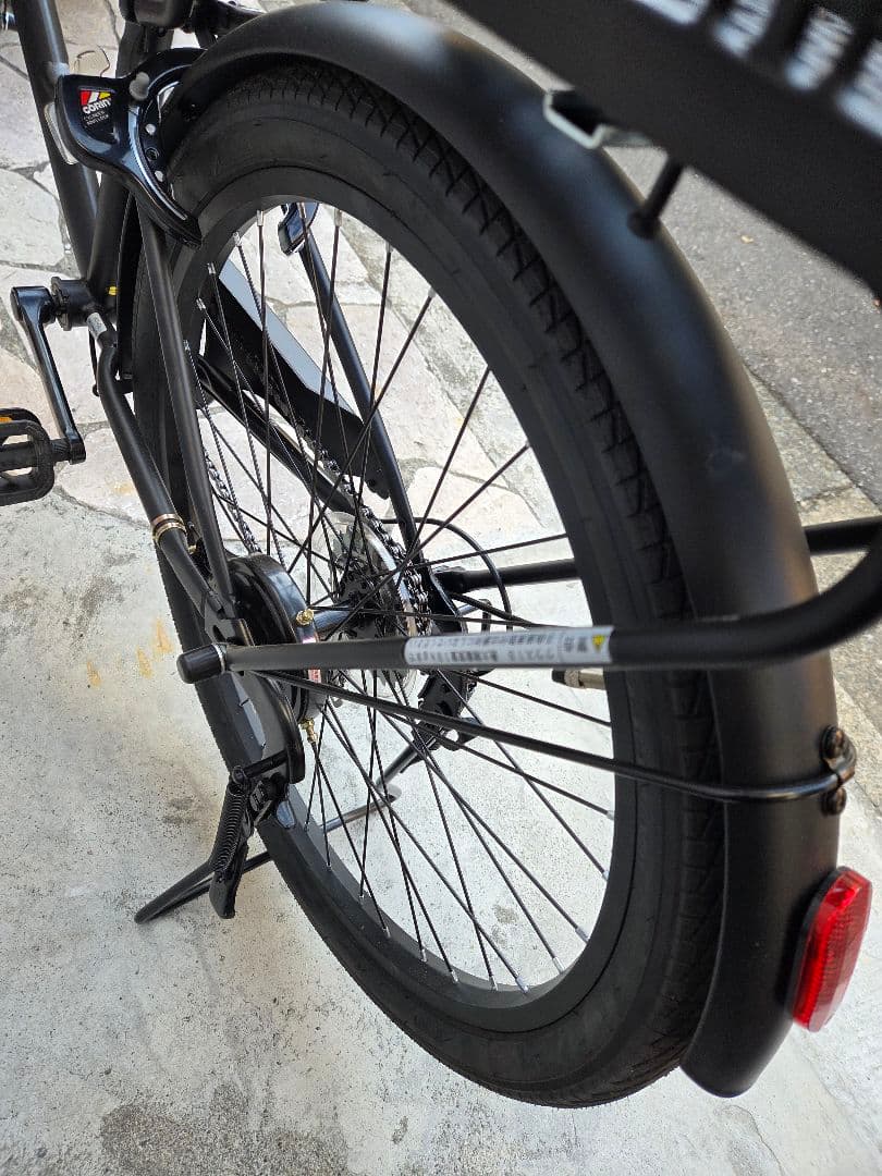 24インチ キッズ シティサイクル 野球チーム カゴ、オートライト、6段変速