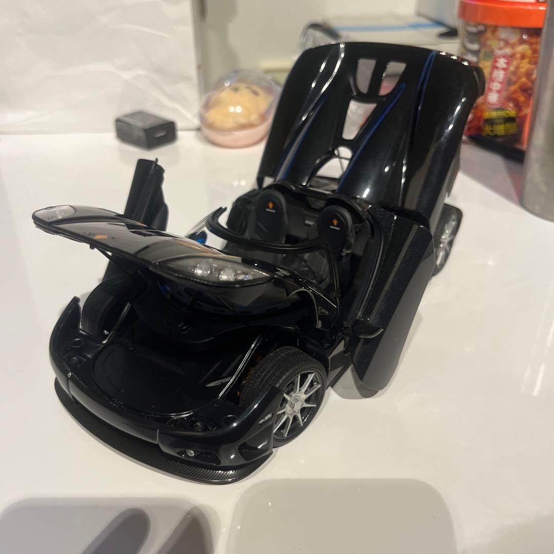 オートアート 1/18 ケーニグセグ CCX