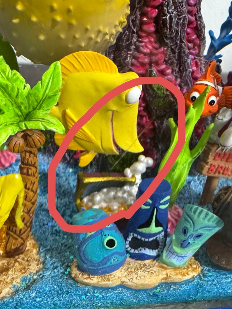 ファインディング・ニモ　アクアリウム水槽型オルゴール