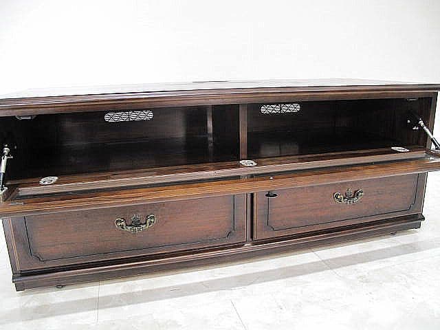 現行モデル カリモク コロニアル 「HC4168NK」テレビボード 約18万