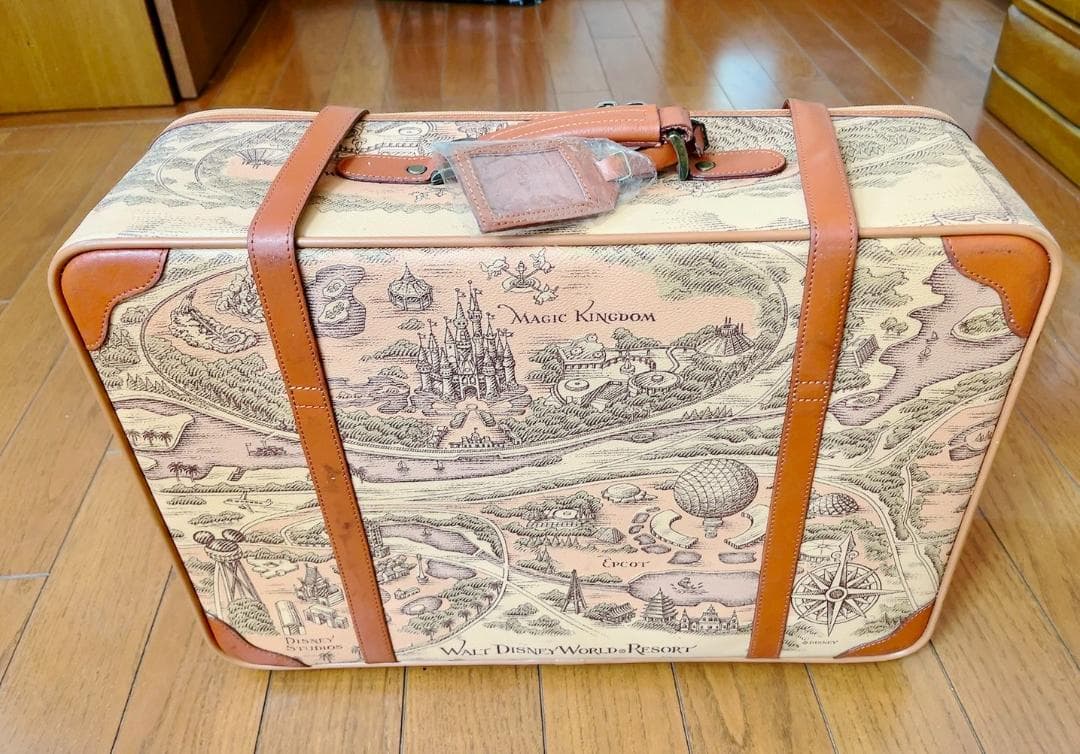 お値引【ディズニー】非売品マクドナルド、アニマルキングダム、旅行バック