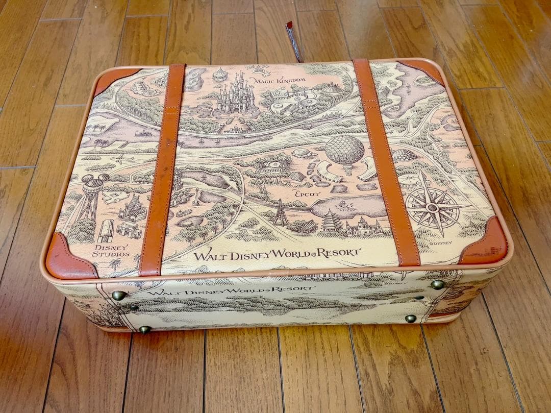 お値引【ディズニー】非売品マクドナルド、アニマルキングダム、旅行バック