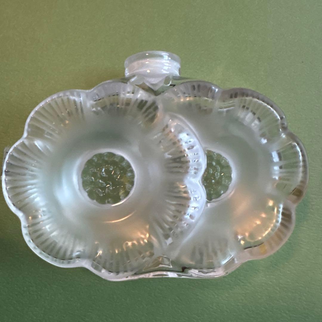 【新品未使用】LALIQUE 香水瓶