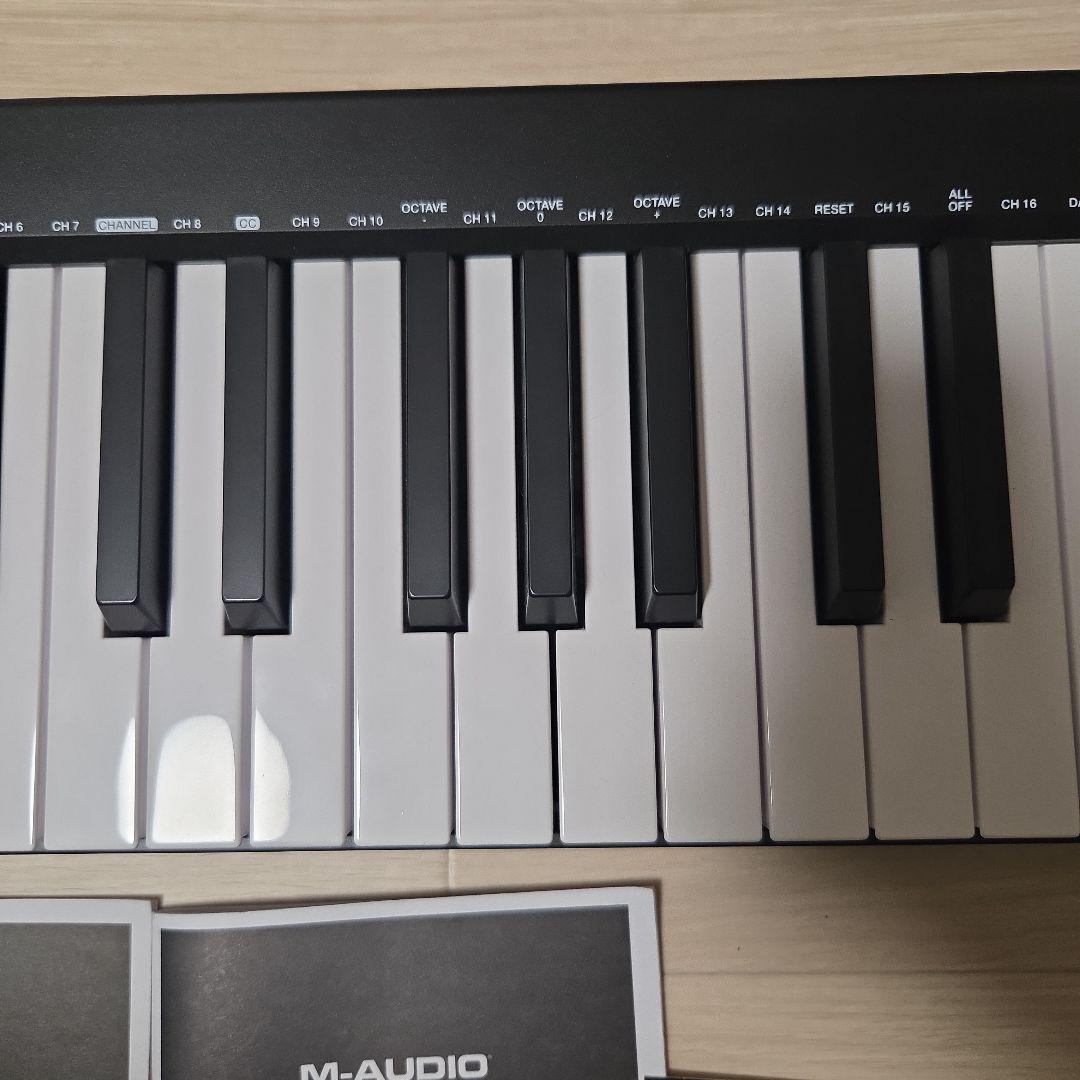 M-AUDIO KEYSTATION 61 MK3 本体　説明書　付属USB