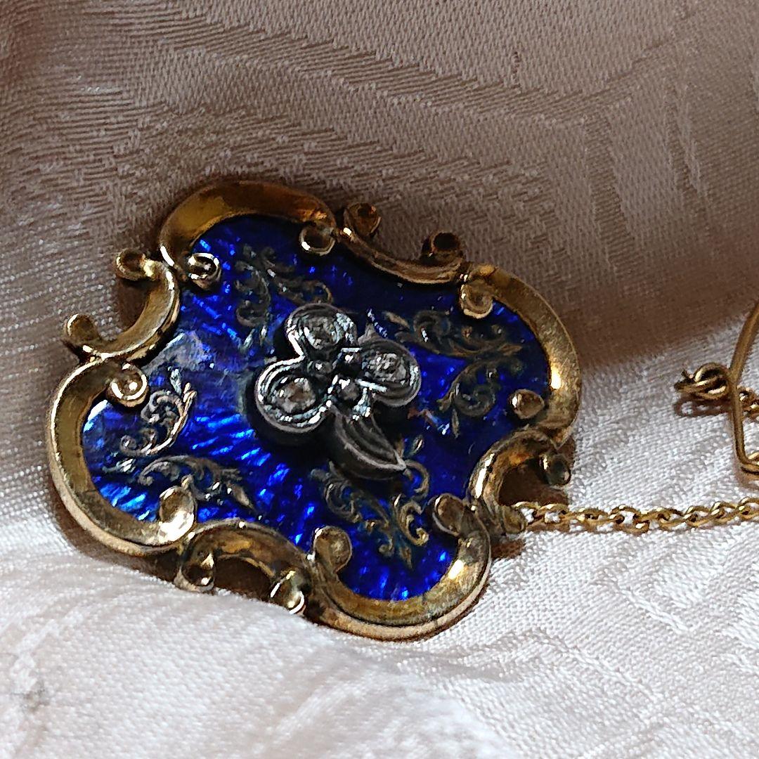 ヴィクトリア時代のブローチ