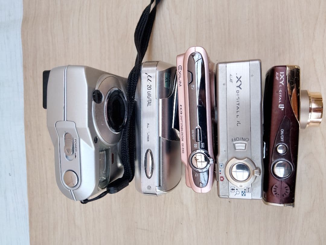 Canon IXY DIGITAL などまとめて5台ジャンク(よ13)